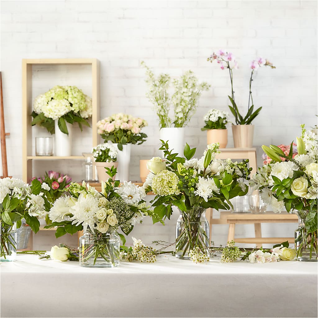 Classic Ivory – A Florist Original – BELLE'S FLOWERS, Huntington Beach CA